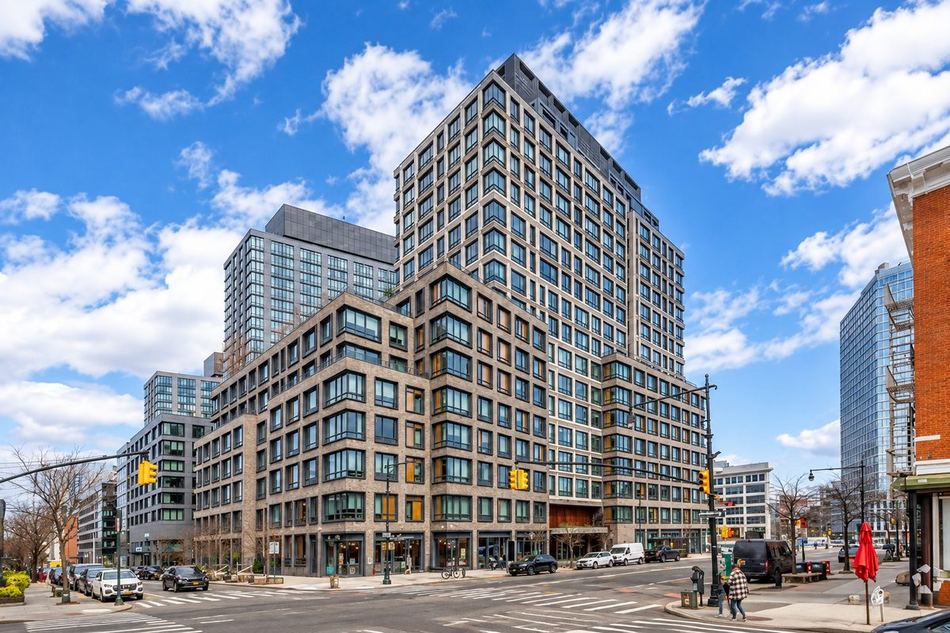 550 Vanderbilt Ave