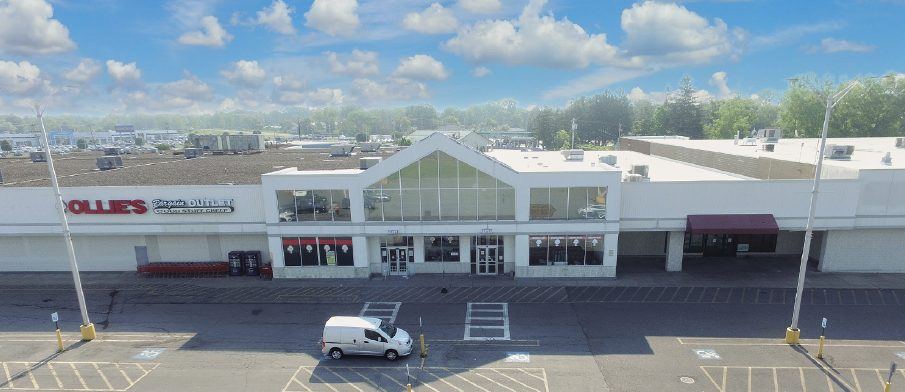 7700 – 7687 Frontage Rd