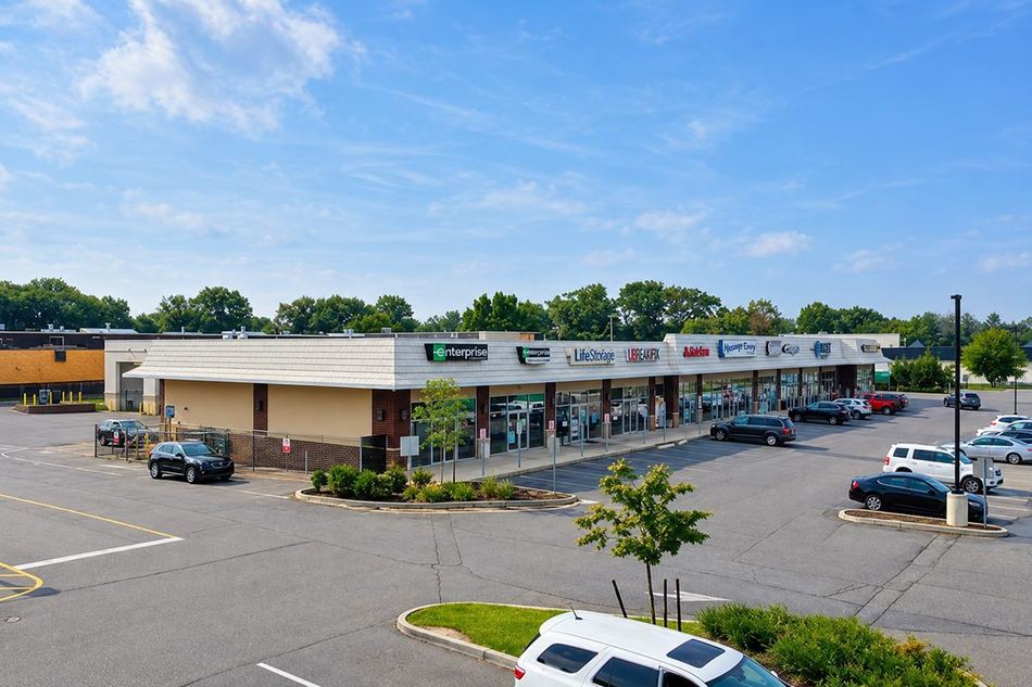 2120 Lincoln Highway