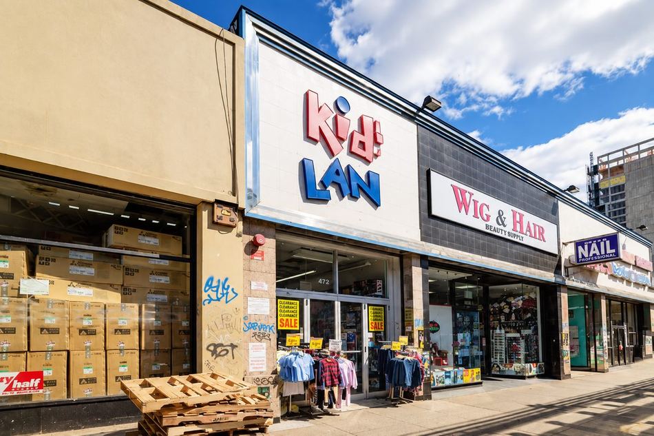1285 Broadway